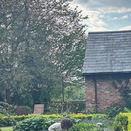 The Guesthouse At Old Vicarage Tarporley Exterior foto