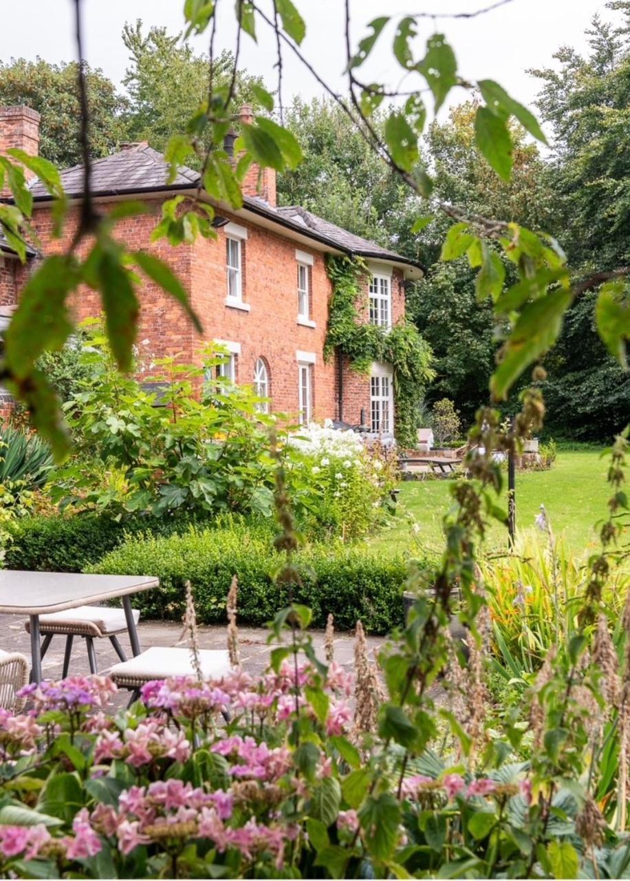 The Guesthouse At Old Vicarage Tarporley Exterior foto